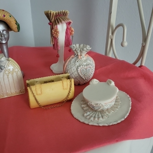 PEARLED VELVET VINTAGE WILLOW HALL AGE OF ELEGANCE 9 PIECES - Picture 16 of 16